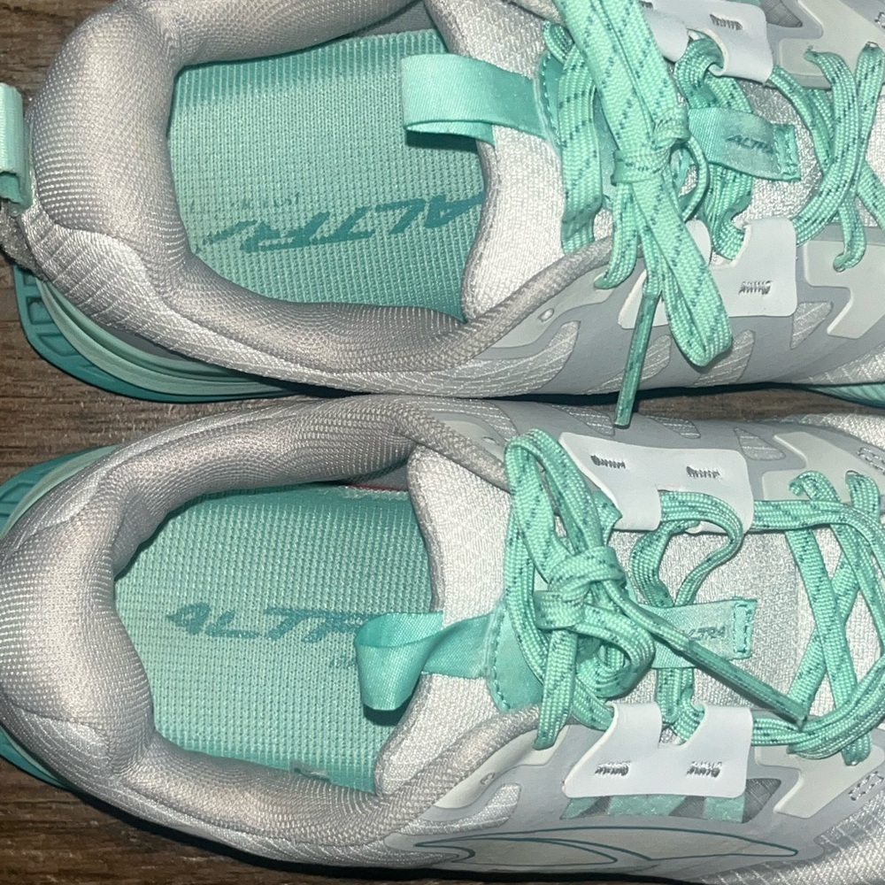 Altra Women's Lone Peak 7 Trail Athletic Shoes in White and Mint - Picture 3 of 6